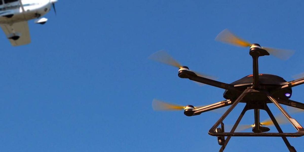 Στο… κυνήγι των drones που παρενοχλούν αεροσκάφη ρίχνεται η FAA