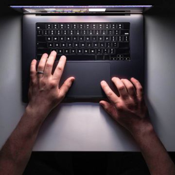 Πάνω από την μισή Gen Z γενιά έχει πέσει θύμα σε κυβερνοεπιθέσεις
