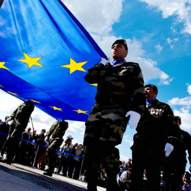H Ελλάδα υπέγραψε τη συμφωνία της ΕΕ για ασφάλεια και άμυνα