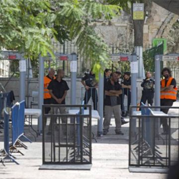 Δεν απομακρύνει τους ανιχνευτές μετάλλων το Ισραήλ