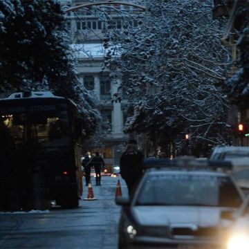 Αιματηρό χτύπημα με καλάσνικοφ στα γραφεία του ΠΑΣΟΚ