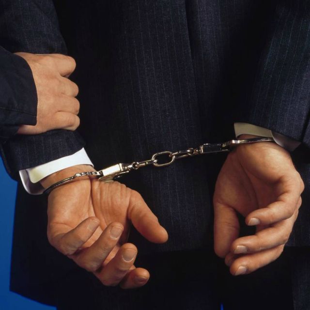 Σύλληψη για απόπειρα απάτης και πλαστογραφίας κατ’ εξακολούθηση