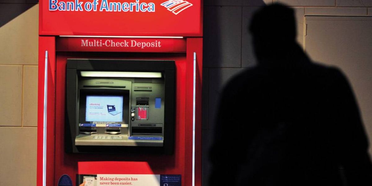 Οι απάτες στο διαδίκτυο φέρνουν πιο… κοντά τις τράπεζες