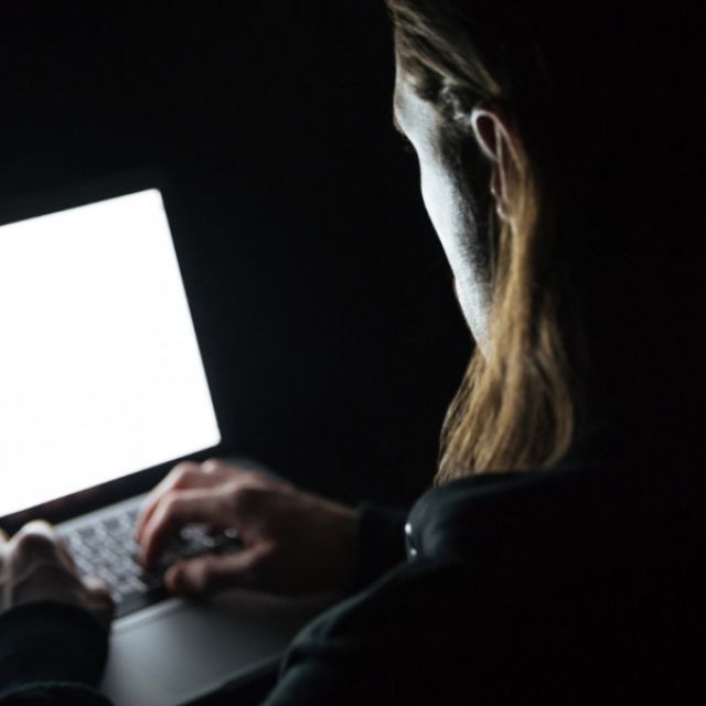 Κυβερνοέγκλημα: Εκτέθηκαν πάνω από 1 εκατ. τραπεζικοί λογαριασμοί