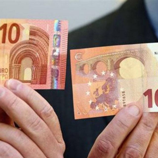 Υπόθεση με πλαστά χαρτονομίσματα ερευνά η Ασφάλεια