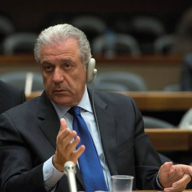 Αξιολόγηση Κομισιόν για σύστημα visa-free στα Δ. Βαλκάνια