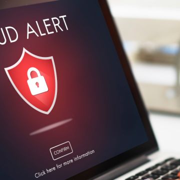 Εμφάνιση νέων κυμάτων ηλεκτρονικής απάτης από αεροπορικές προσφορές έως νομικά emails