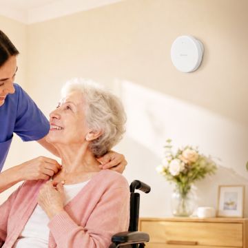 PartnerNET: Μικρή εγκατάσταση, μεγάλη αξία για την ασφάλεια των ηλικιωμένων με το Akuvox MR01