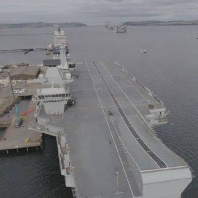 Drone προσγειώνεται ανενόχλητο σε αεροπλανοφόρο!