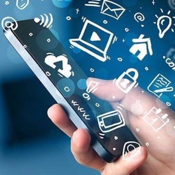 Ο μισός πληθυσμός της γης χρησιμοποιεί mobile Internet