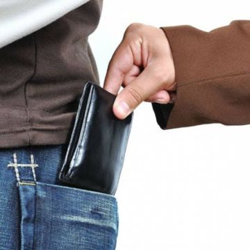 Νέα μάστιγα της Αθήνας ο «κλεφτοτουρισμος»