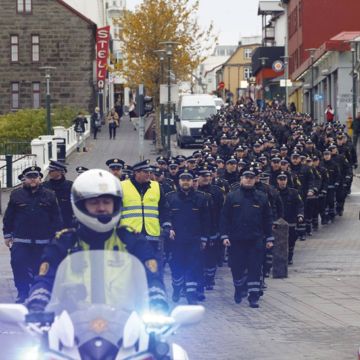 Αρρώστησαν «ξαφνικά» οι μισοί αστυνομικοί στην Ισλανδία