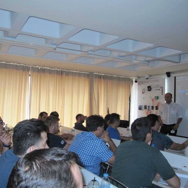 b3f8a286b21bfd52d3c9b12463d21b53 XL e0984495