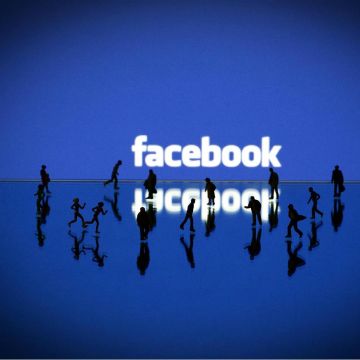 Facebook: Tα προσωπικά στοιχεία 87 εκατ. χρηστών στα χέρια της Cambridge Analytica