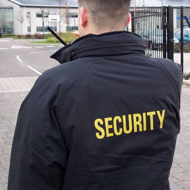 Εταιρεία security απέλυσε τηλεφωνικά εργαζόμενο