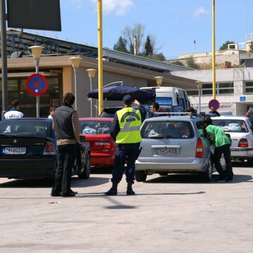 Αλβανοί πιάνονται στα σύνορα με χιλιάδες αδήλωτα ευρώ
