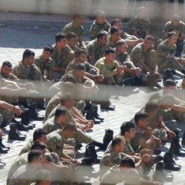 Σαρώνει Δημόσιο, στρατό και δικαιοσύνη ο Ερντογάν