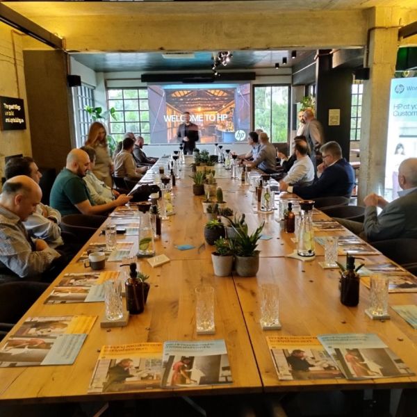 HP at your Services 2 e8787c8a