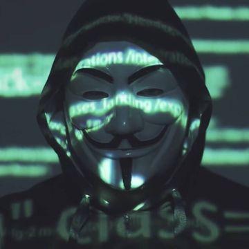 Η ομάδα hacker «Anonymous» ξεκίνησε «κυβερνοπόλεμο» στη Μόσχα