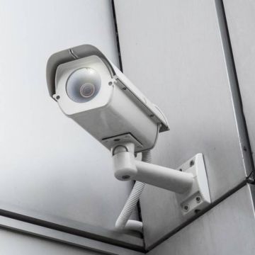 Επιχειρηματίας της εστίασης κατασκόπευε παράνομα τους εργαζομένους