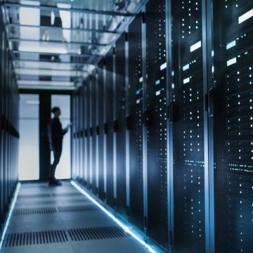 1 ευρώ επένδυσης σε data centers επιστρέφει 8,23 ευρώ στην ελληνική οικονομία