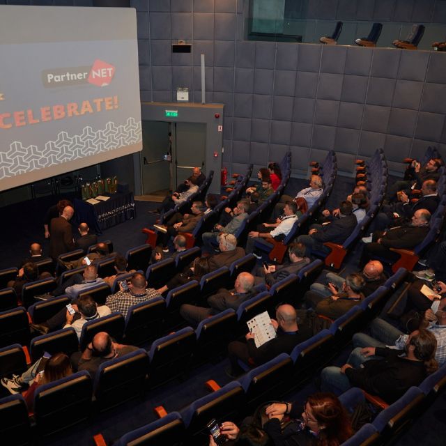 Η PartnerNET γιορτάζει τα 20 χρόνια επιτυχημένης παρουσίας της Grandstream στο ελληνικό μουσείο αυτοκινήτων!