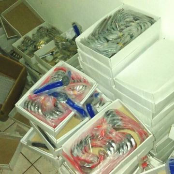 Η ΕΛΑΣ εντόπισε πάνω από 100.000 μαϊμού ρολόγια