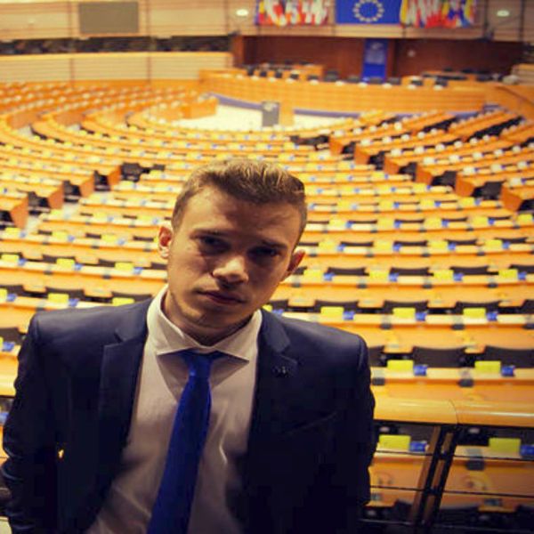 21a34bac8bb83252b9f9a286e91be29a XL f5ef5752