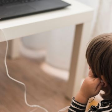 Πως το Kids Wallet μπορεί να γίνει “ασπίδα” προστασίας για τα παιδιά στο διαδίκτυο