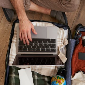 Booking.com: Αύξηση έως και 900% στις ταξιδιωτικές απάτες τους τελευταίους 18 μήνες