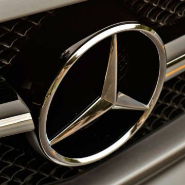 Ανάκληση IX από την Mercedes-Benz για προβλήματα στις κάμερες πολλαπλής χρήσης